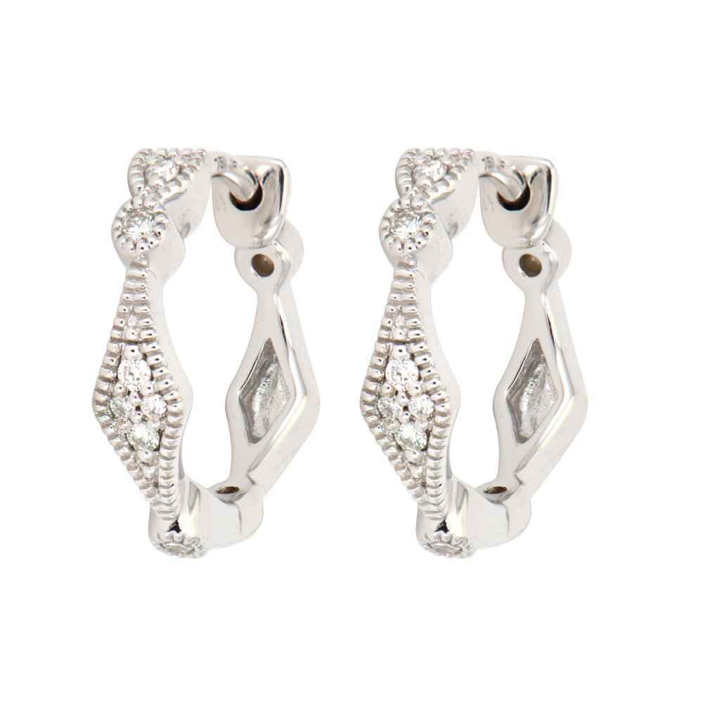Lisse Vintage Huggie Hoop Earrings